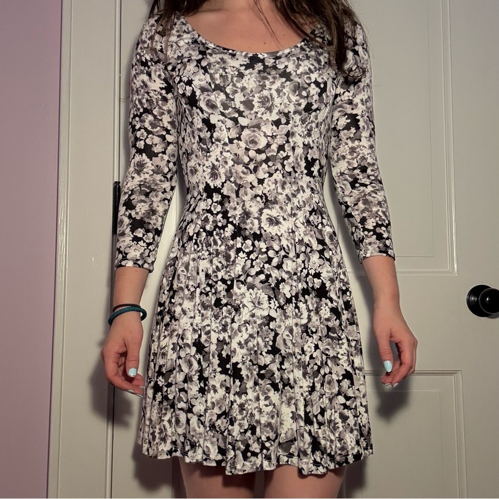 Long Sleeve Flora Knit Dress